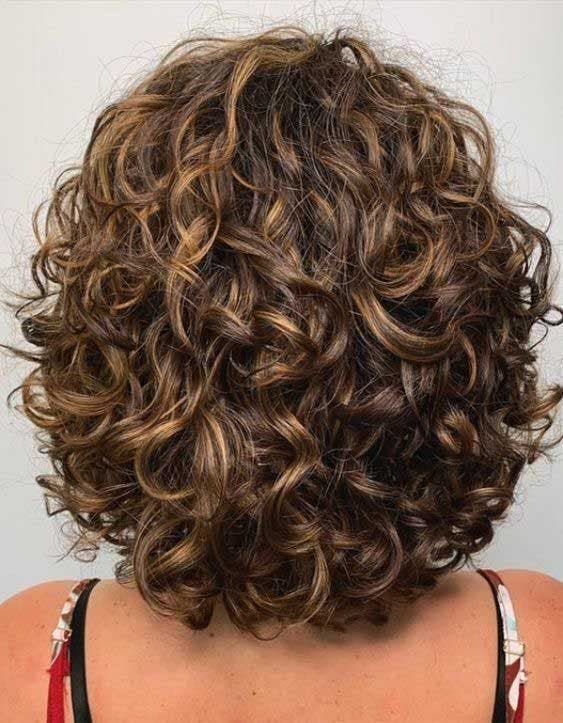 Soin naturel cheveux bouclés